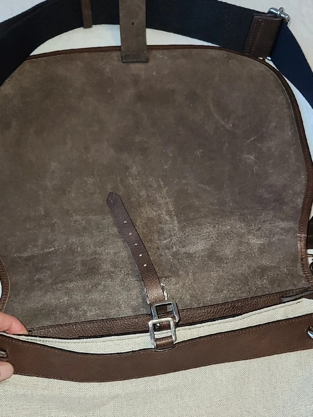Brown Italian Leather Messenger Bag with Adjustable Strap